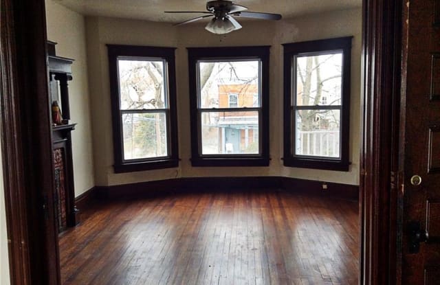 11 Jewett Avenue - 11 Jewett Avenue, Poughkeepsie, NY 12601