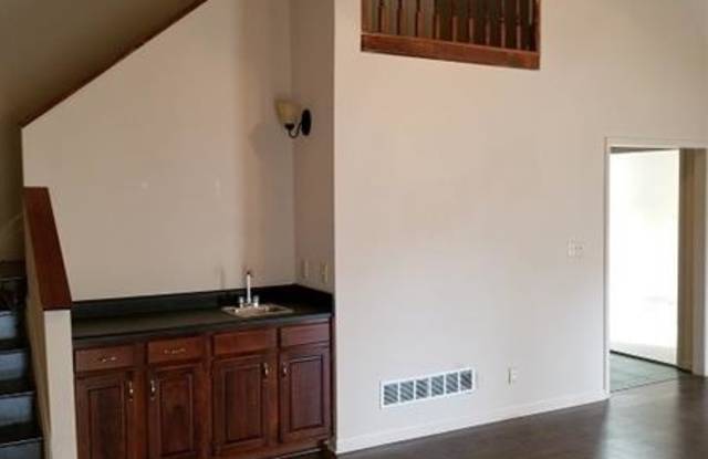1670 Hickory Lake Drive Gallery 3