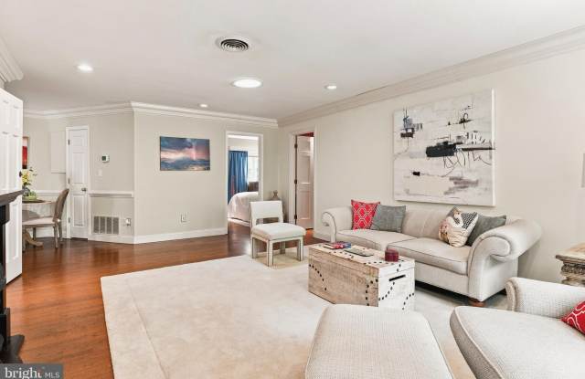 25 HIGHFIELD Court Gallery 4