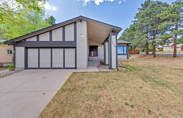 Beautiful home for rent in Cheyenne Mountain School District (D12) @ Country Club Estates! Gallery 4