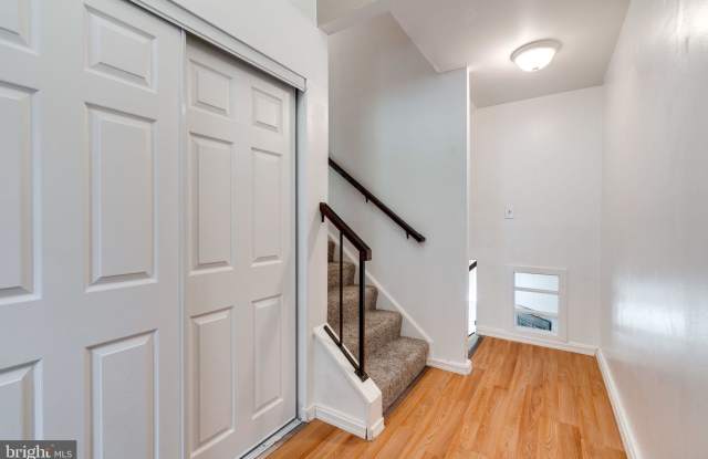 6876 DEER RUN DRIVE Gallery 3