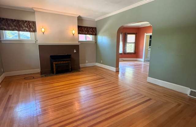 Laramie Charm & Character | Spacious 3 Bed + Minutes to UW Gallery 4