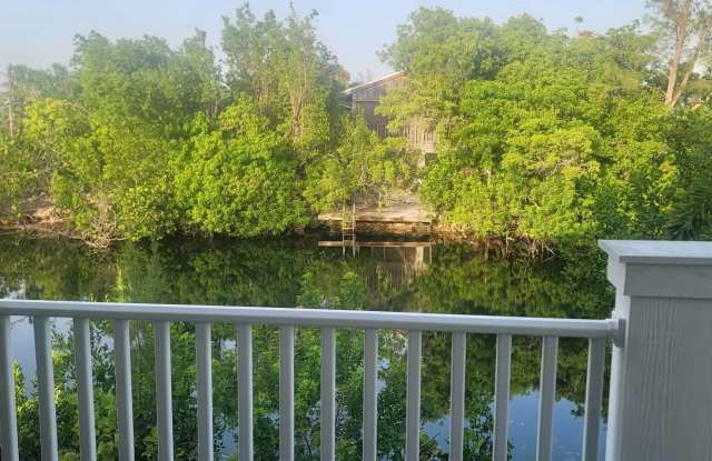197 Lobstertail Road Gallery 4