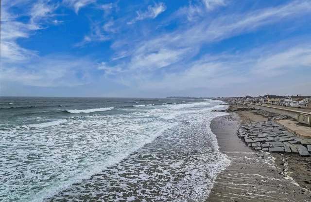 933 Ocean Boulevard Gallery 2