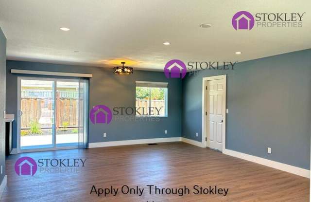 1331 Sunshine Drive Gallery 3