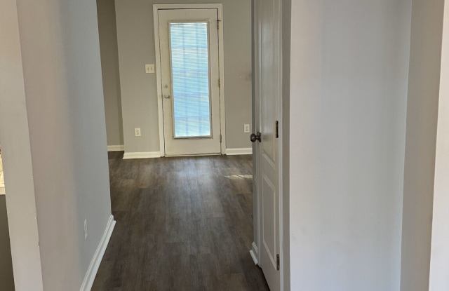 3033 Winding Grove Drive Gallery 2