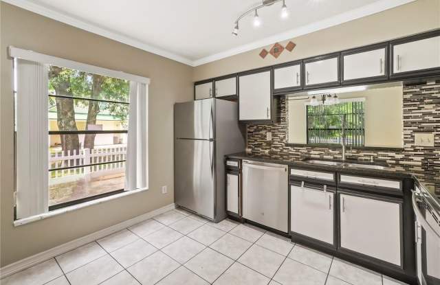 5002 CORVETTE Drive Gallery 3