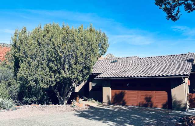 Beautiful Home in West Sedona - 20 Bronco Drive, Sedona, AZ 86336