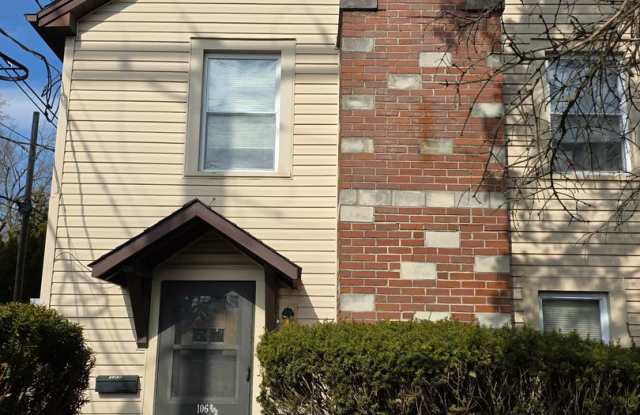 106 1/2 Ordway photos photos