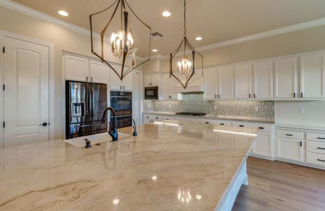 Luxury 4-Bedroom Home in El Dorado Hills Exclusive Serrano Community! - 5035 Tesoro Way, El Dorado Hills, CA 95762