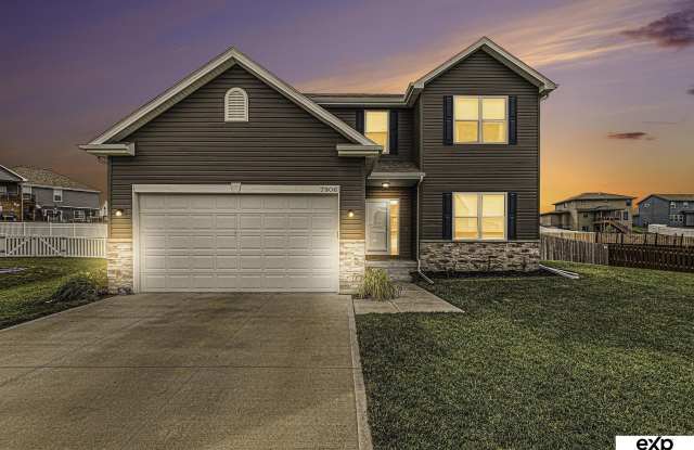 7906 N 173 Terrace N - 7906 North 173rd Terrace Circle, Douglas County, NE 68007