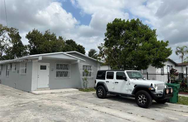 3081 NW 94th St photos photos