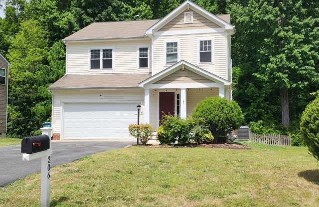 Beautiful Spacious Home in Huntington Place! photos photos