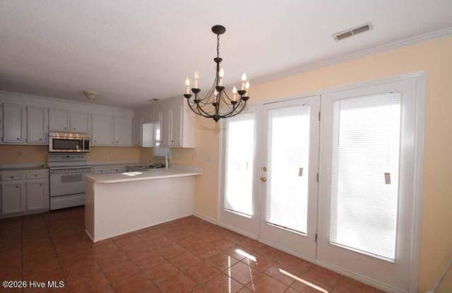 3828 Sterling Pointe Drive Gallery 4
