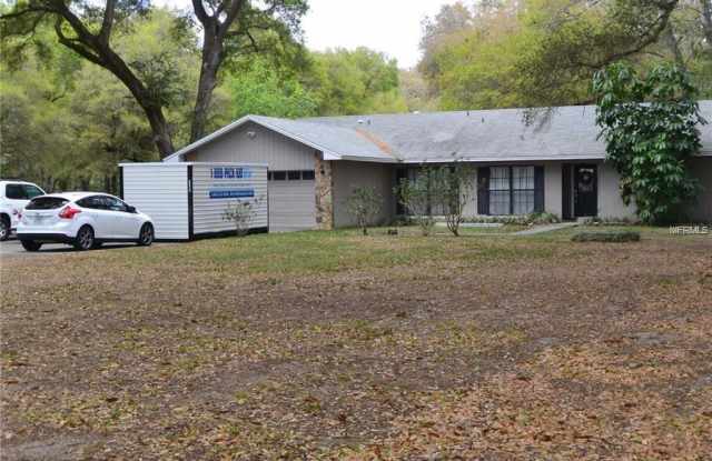 704 BROOKER ROAD Gallery 3