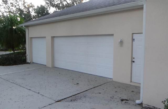 208 HEATHERWOOD COURT Gallery 3