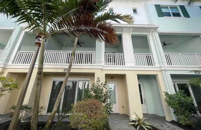 8086 Hobbes Way photos photos