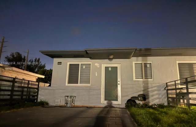 225 SW 76th Ct photos photos
