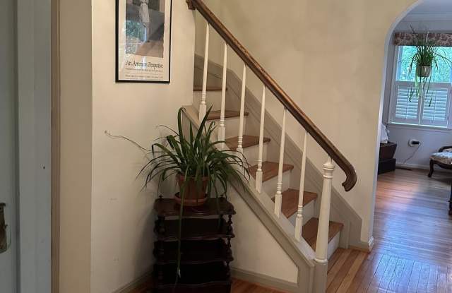 623 SEAN DRIVE Gallery 3