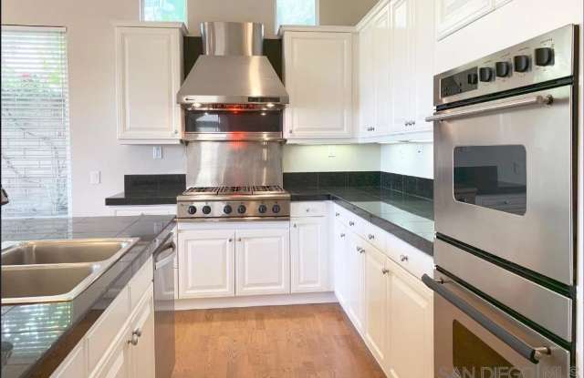 10680 Hunters Glen Drive Gallery 3