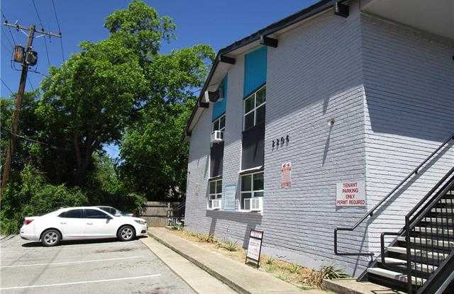 2206 W W Hickory Street Gallery 3