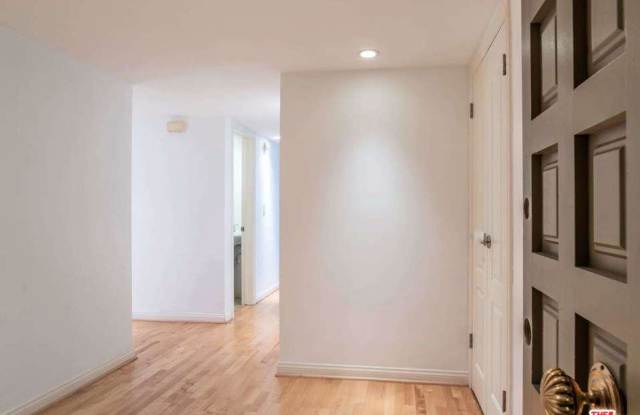 6748 HILLPARK Drive Gallery 2