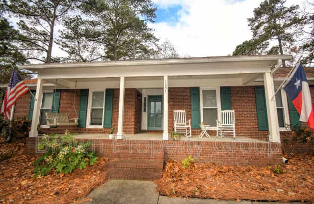 1651 Greenock Ave photos photos