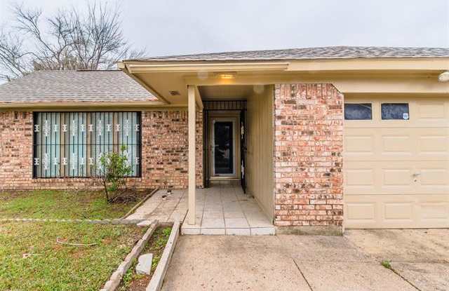 508 Runstone Drive Gallery 3