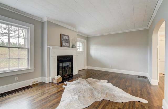 142 Mt Paran Road Gallery 4