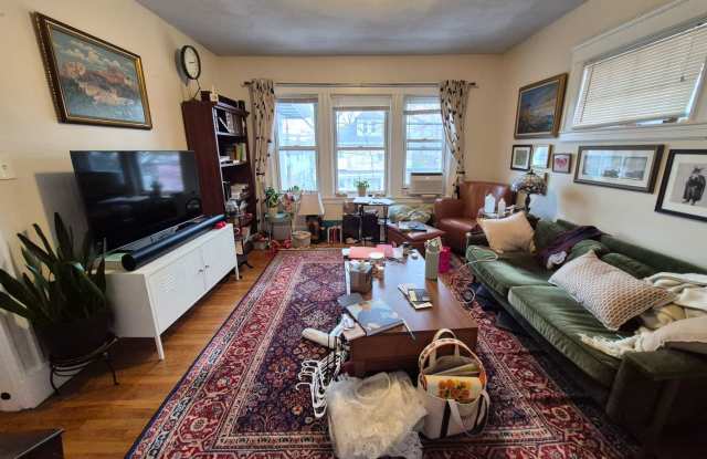 Nice 3 bed in Watertown Gallery 4