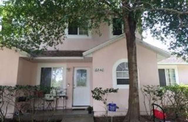 Orlando 3 Bedroom 2 Bathroom - 6840 Magnolia Pointe Circle, Lockhart, FL 32810 Orlando 3 Bedroom 2 Bathroom - 6840 Magnolia Pointe Circle, Lockhart, FL 32810