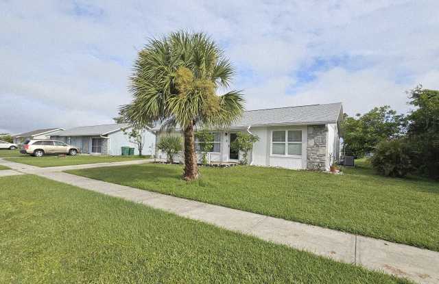 13398 Ballon Ave photos photos