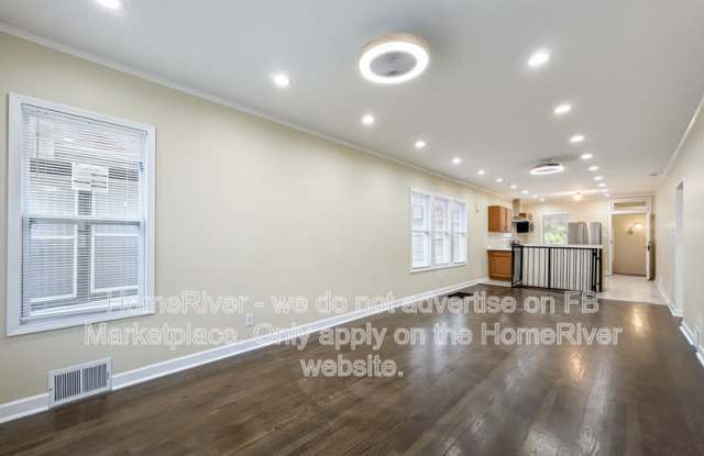 10046 S Perry Ave photos photos