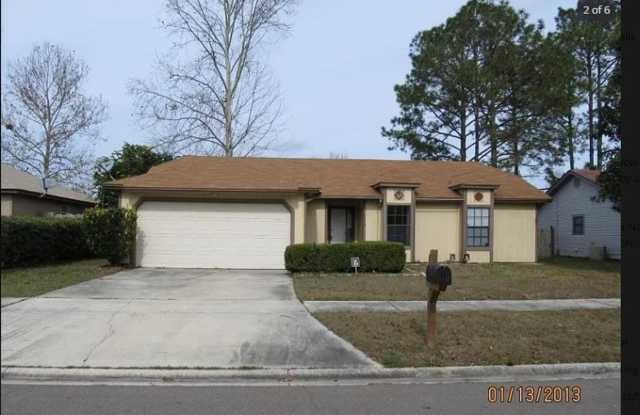 3-bedroom, 2-bathroom single-family home Gallery 3