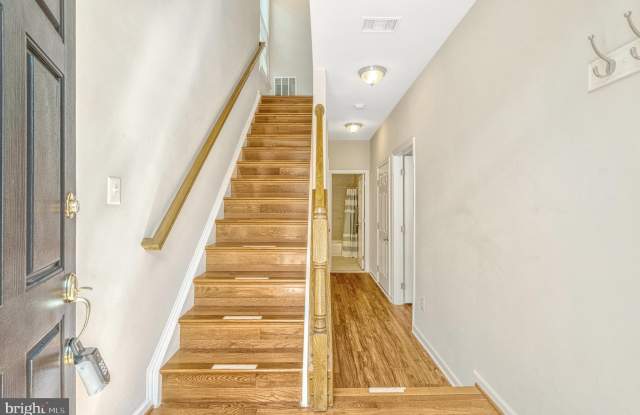 25368 SHIPLEY Terrace Gallery 4