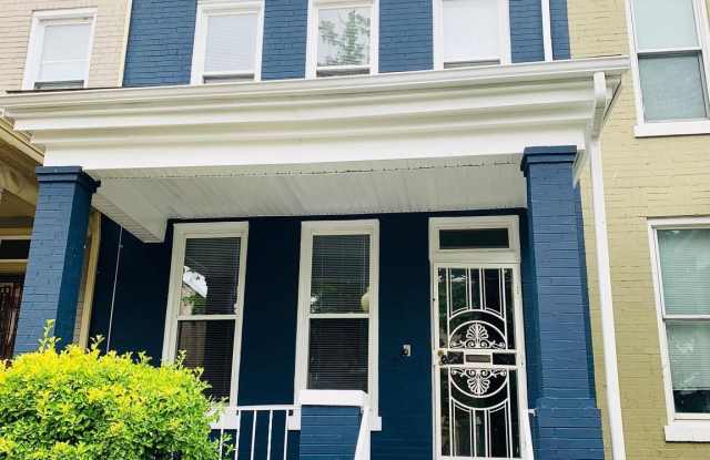 1139 MORSE STREET NE photos photos