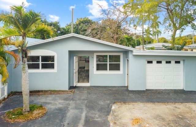 816 N Golf Dr photos photos