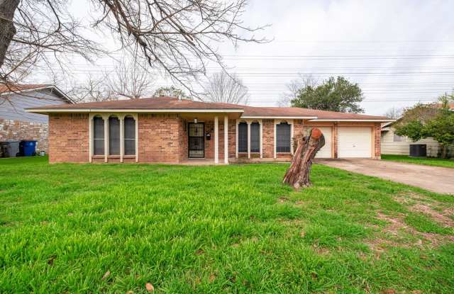 Simple 3 Bedroom, 2 Bath Home in South Austin on Great Sized Lot! photos photos