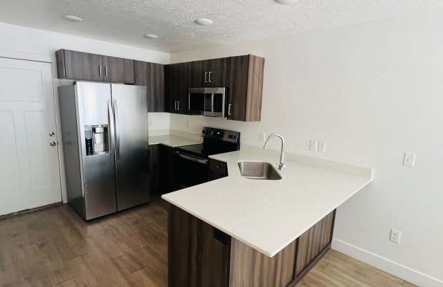 Beautiful new construction town home with 2 car garage photos photos