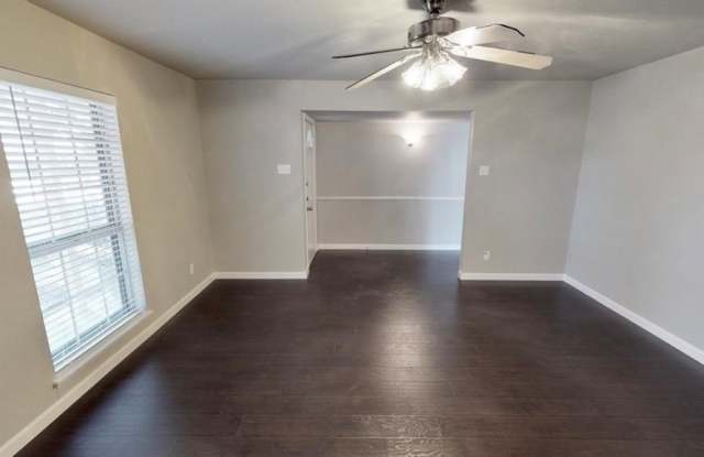 1309 Mossvine Drive Gallery 4