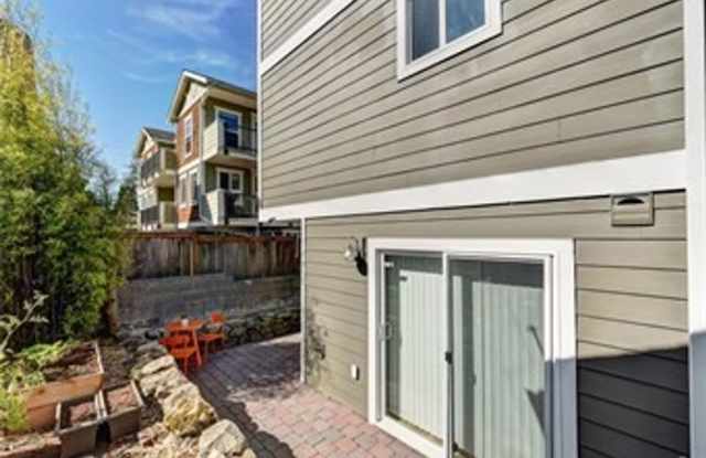 West Seattle Townhome! photos photos