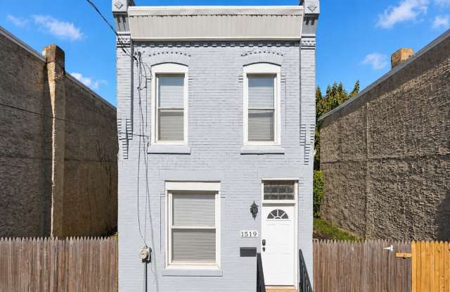 Renovated 2 Bedroom House in North Philly Gallery 1
