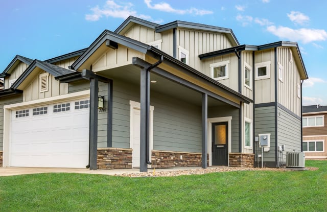 Creekstone Twin Homes Gallery 4