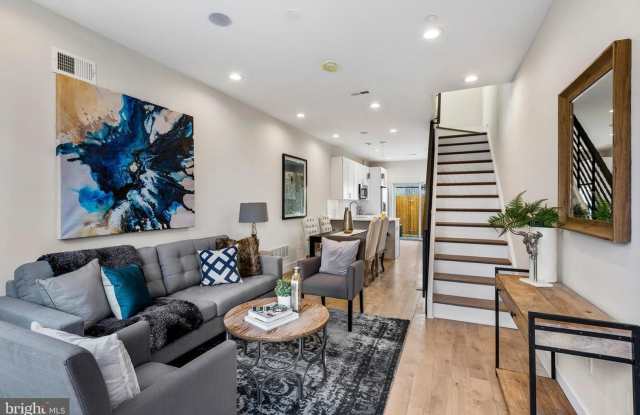 Four Bed West Kensington Townhome photos photos Four Bed West Kensington Townhome photos photos