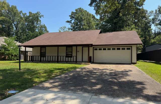 210 Deerwood Ln photos photos