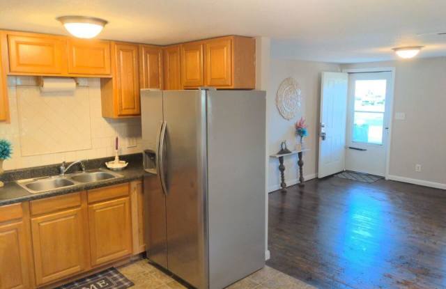 2-Bedroom, 1-Bath House Gallery 4