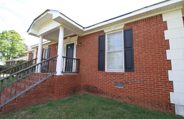 642 N Pine Hill Rd photos photos