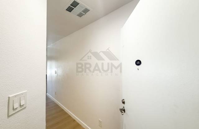 Winnetka Townhomes Gallery 2