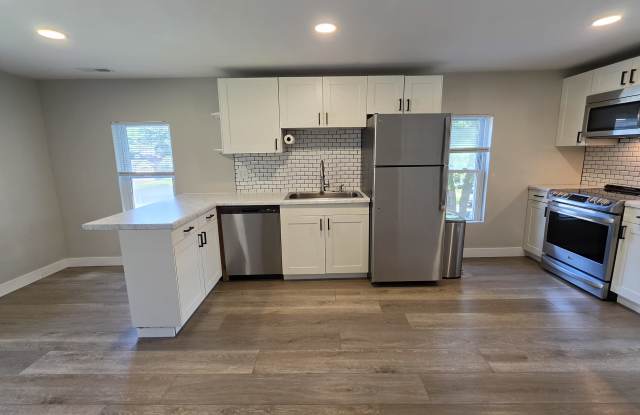 760 E Main St photos photos