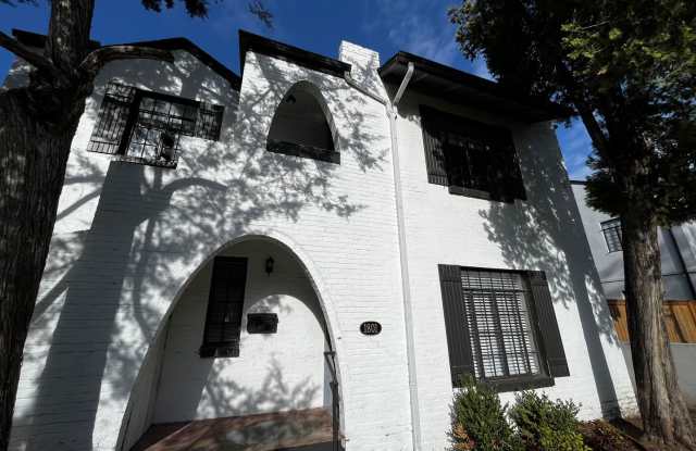 Historic Duplex near Plaza district! photos photos